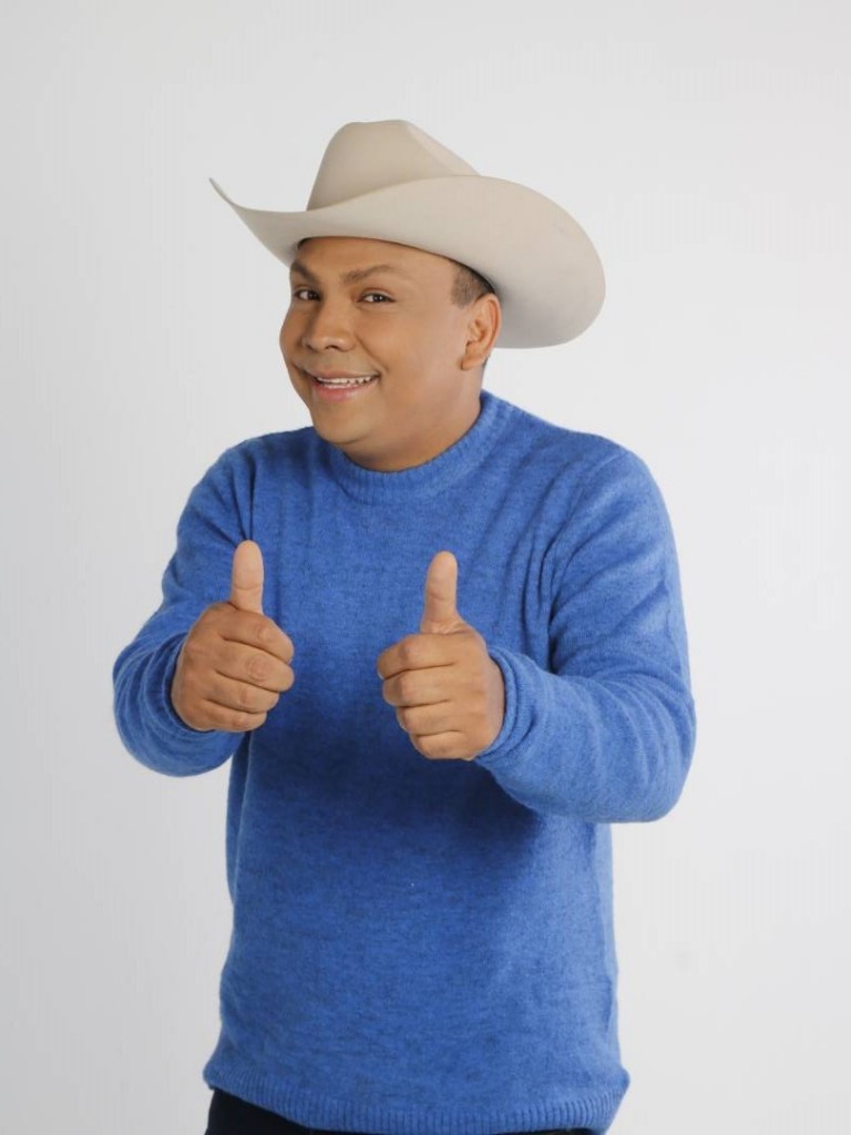 OMAR LABRADOR 18